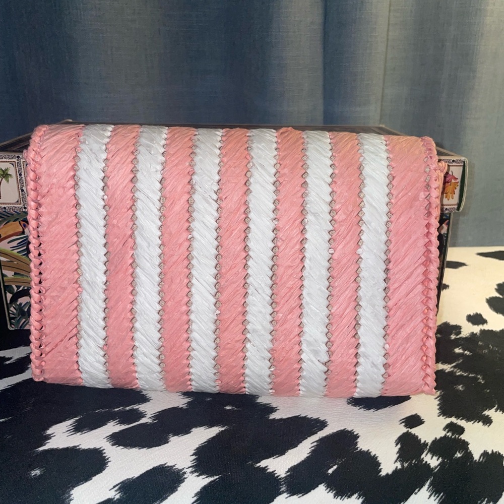 BTB Los Angeles Straw Clutch - Picture 2 of 6
